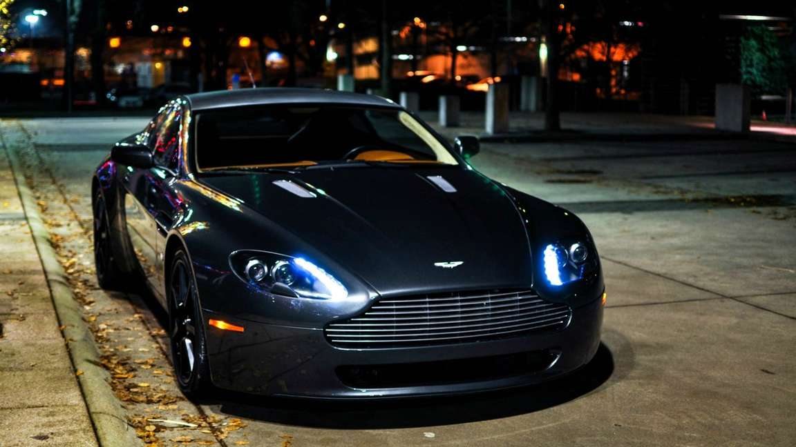 Aston Martin Vantage #9662522