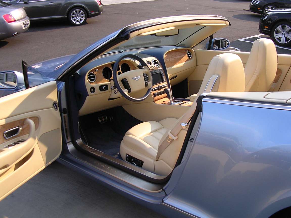 Bentley Continental GTC #7690499