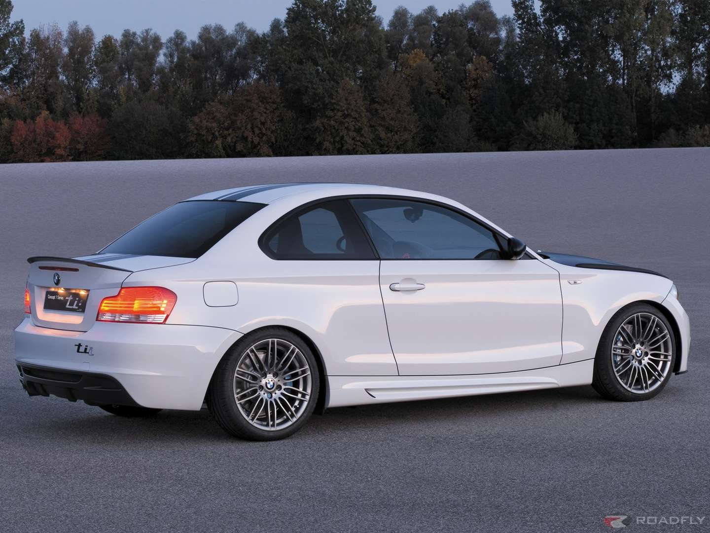 BMW 1 Series Coupe #8238301