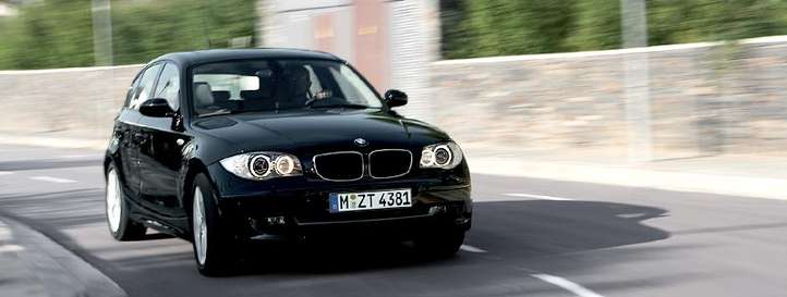 BMW 130i #8766601