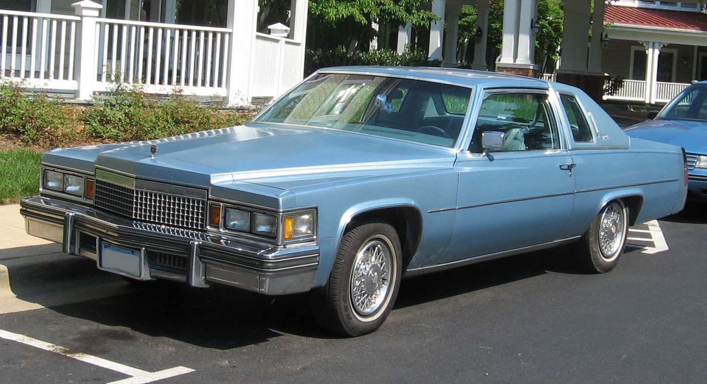Cadillac Coupe DeVille #8417698