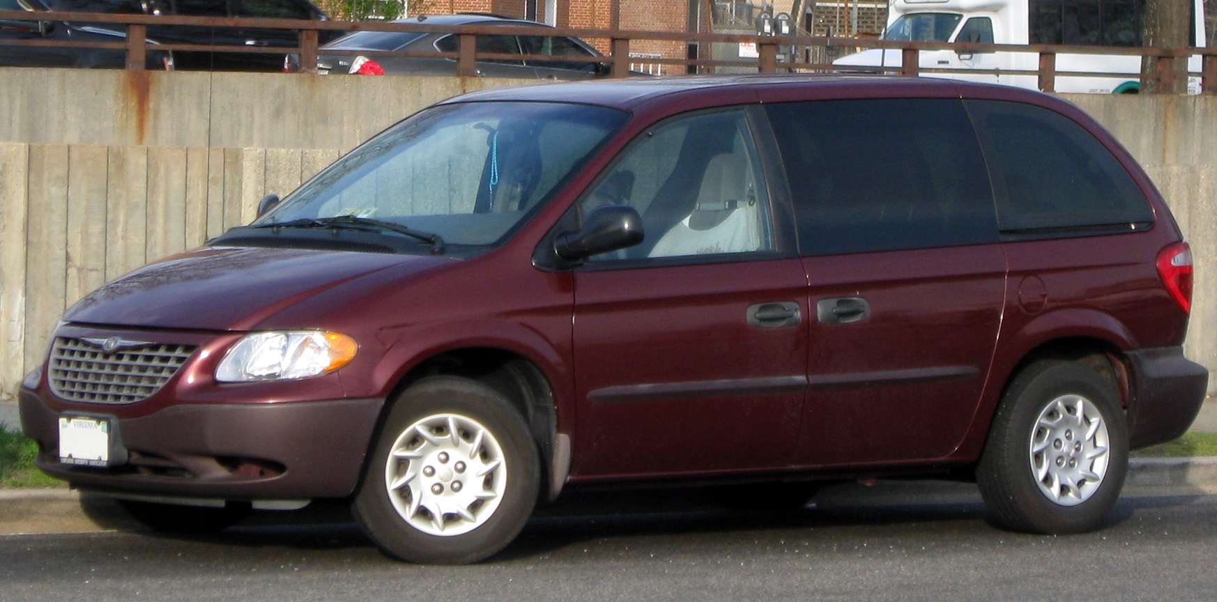 Chrysler Voyager #7496793