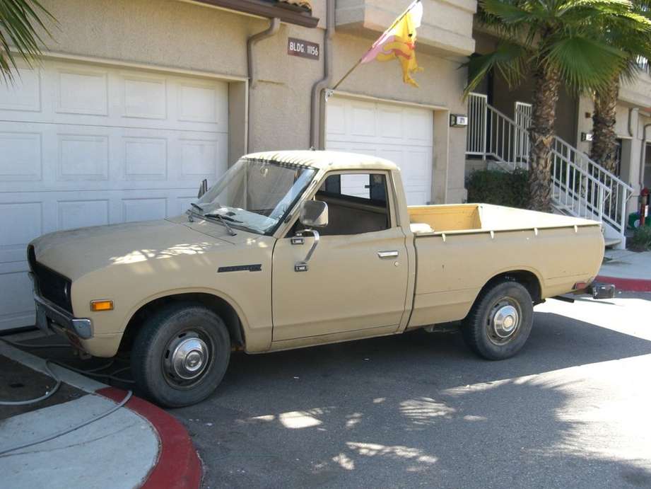 Datsun Pick-up #8930717