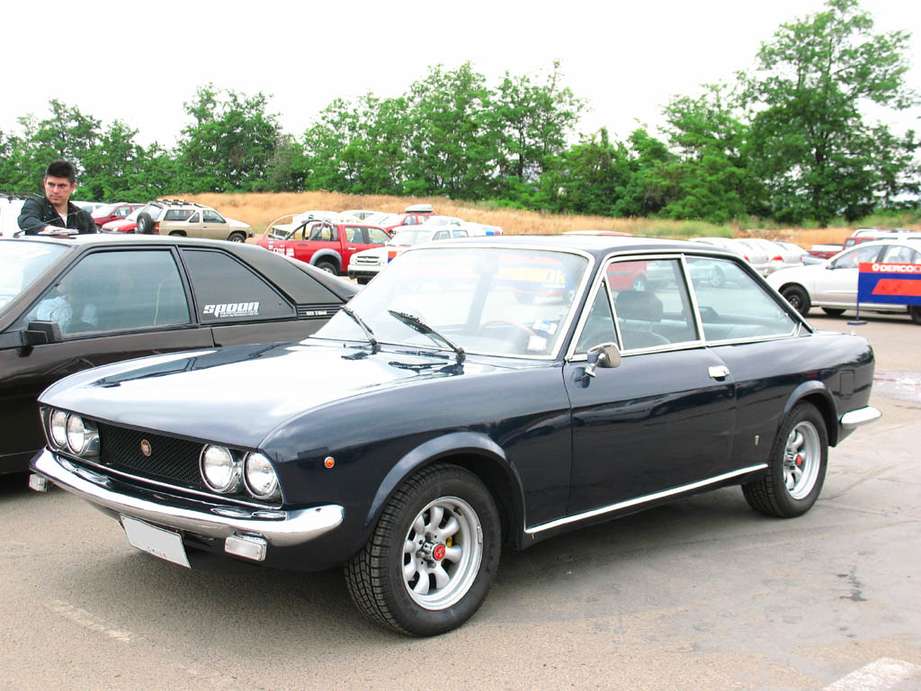 Fiat 124 Coupe #8491606