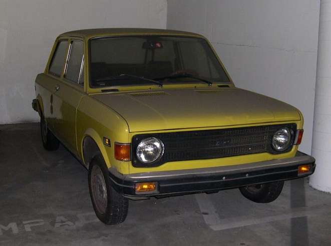 Fiat 128 coupe #7424054