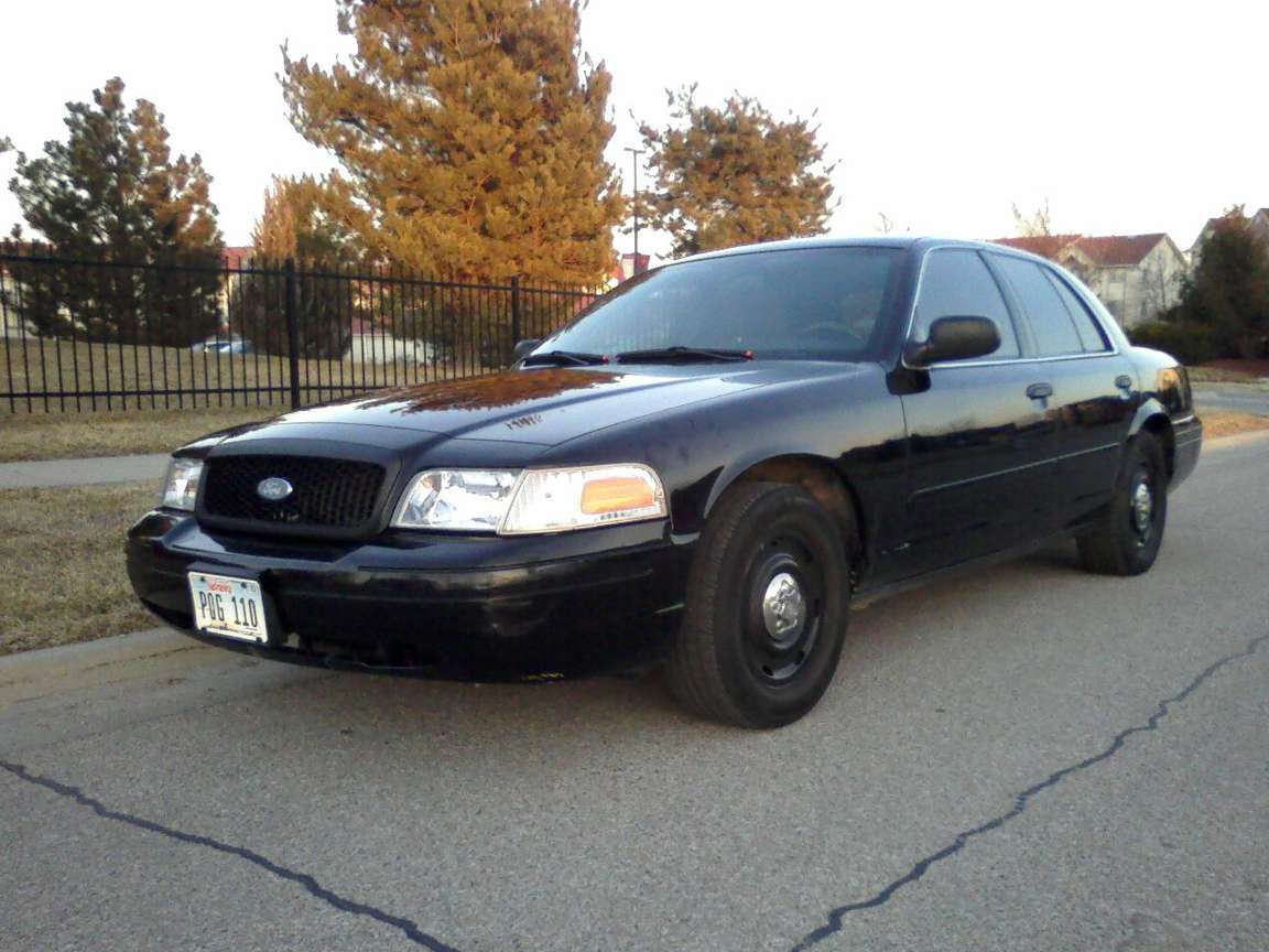 Ford Crown Victoria Police Interceptor #9583694