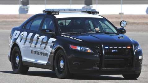 Ford Crown Victoria Police Interceptor #7796811