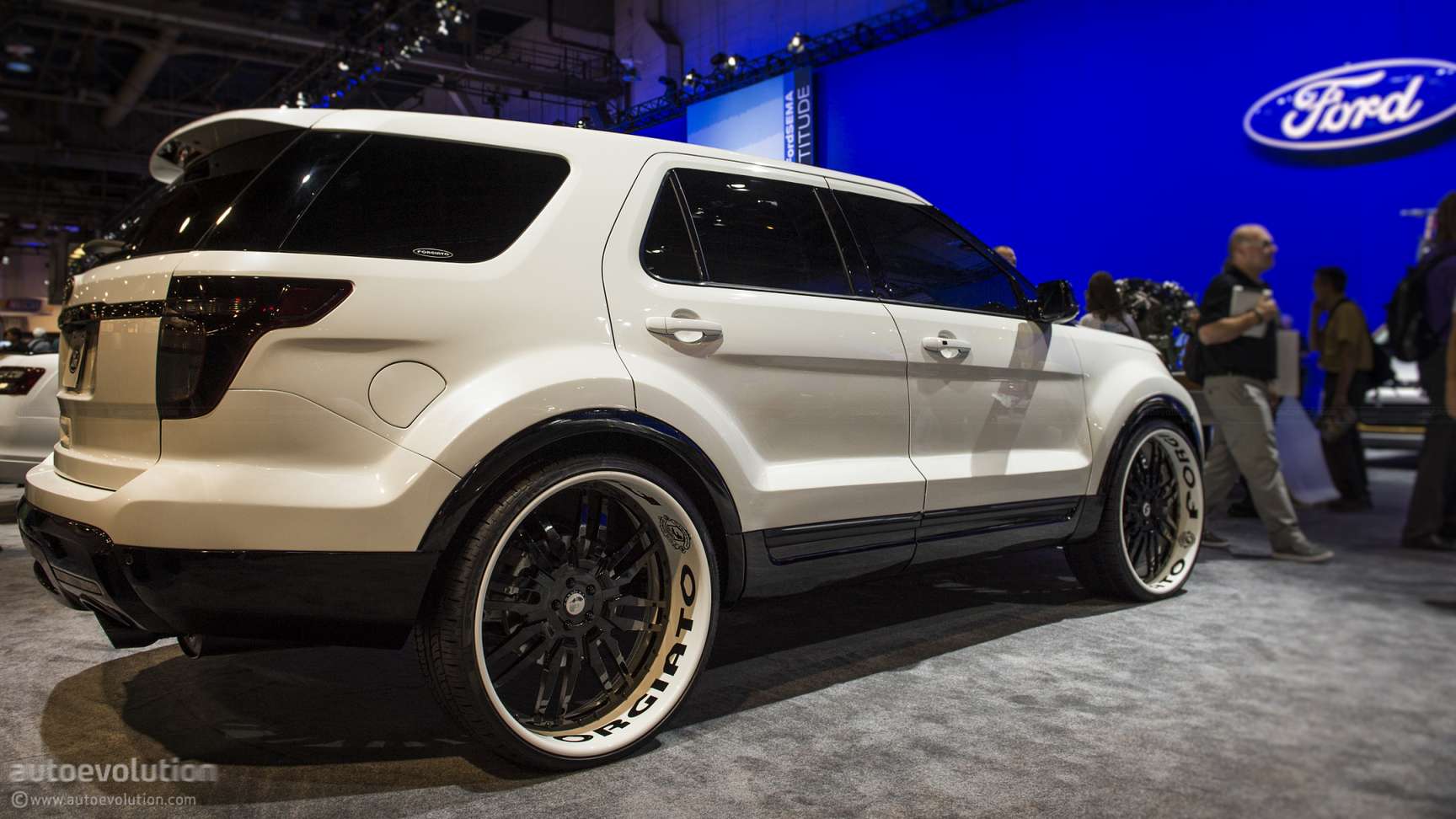 Ford Explorer Sport