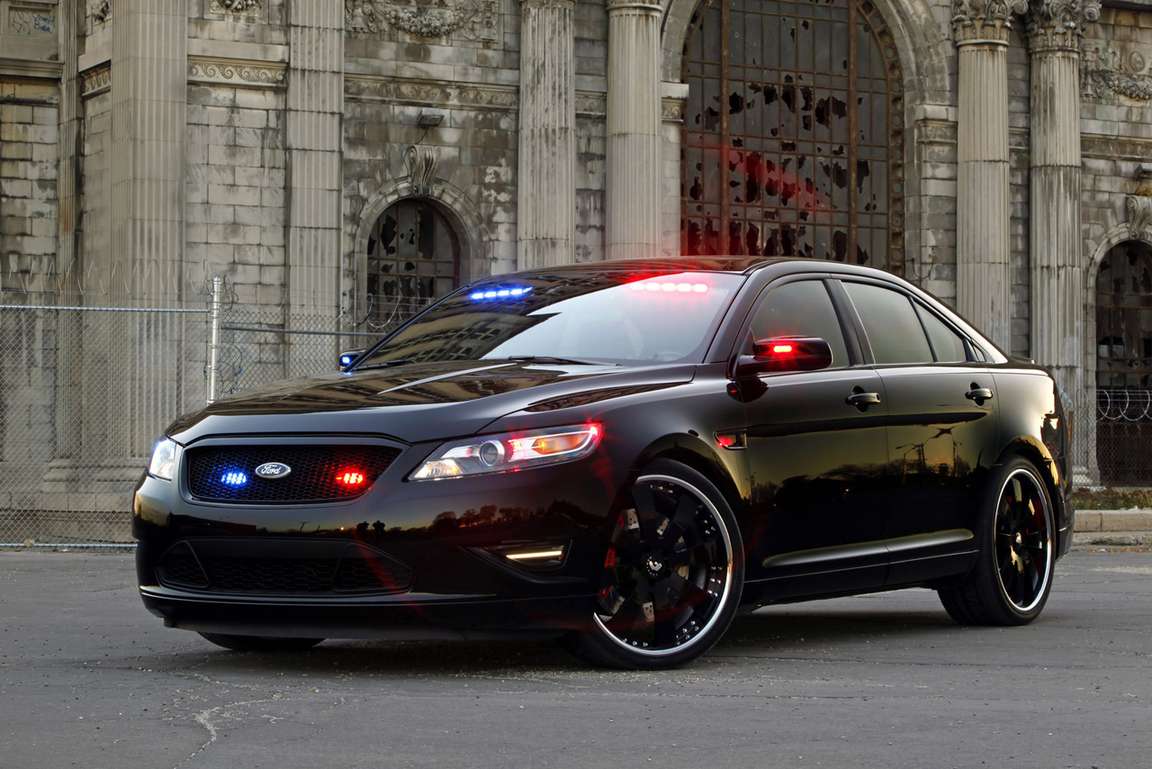 Ford Police Interceptor #8453326