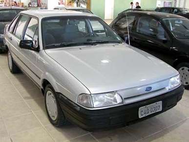 Ford Versailles #8068891