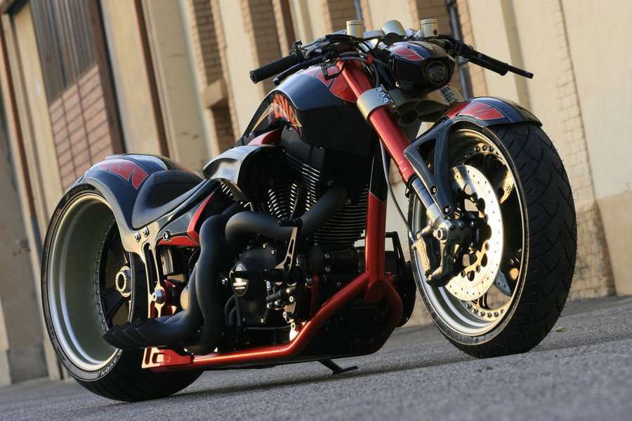 Harley-Davidson Custom #8481524