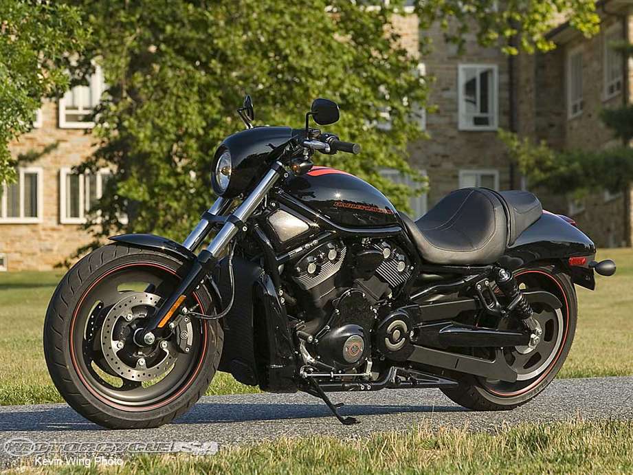 Harley-Davidson Night Rod Special #9331538