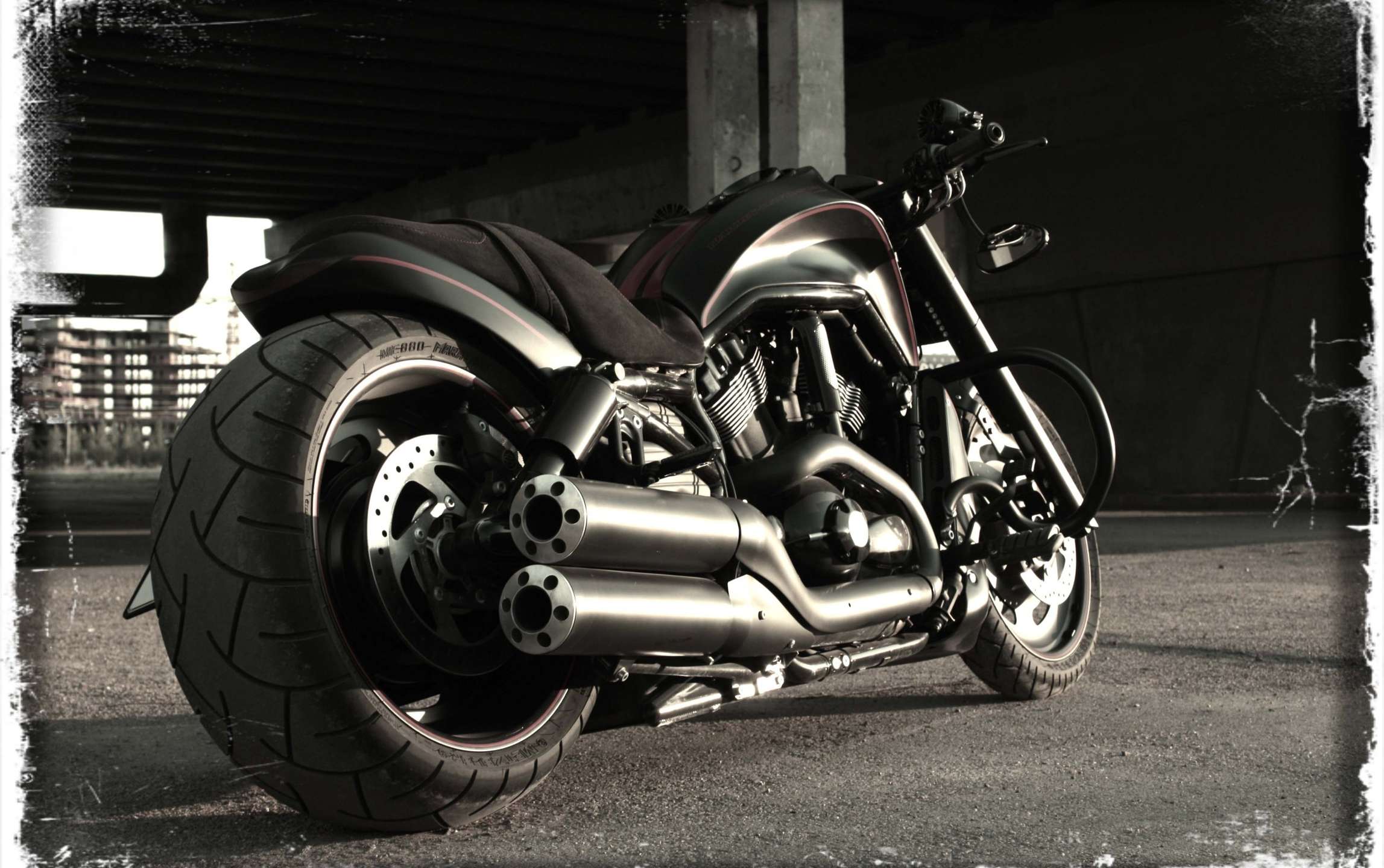 Harley-Davidson Night Rod Special #8869905