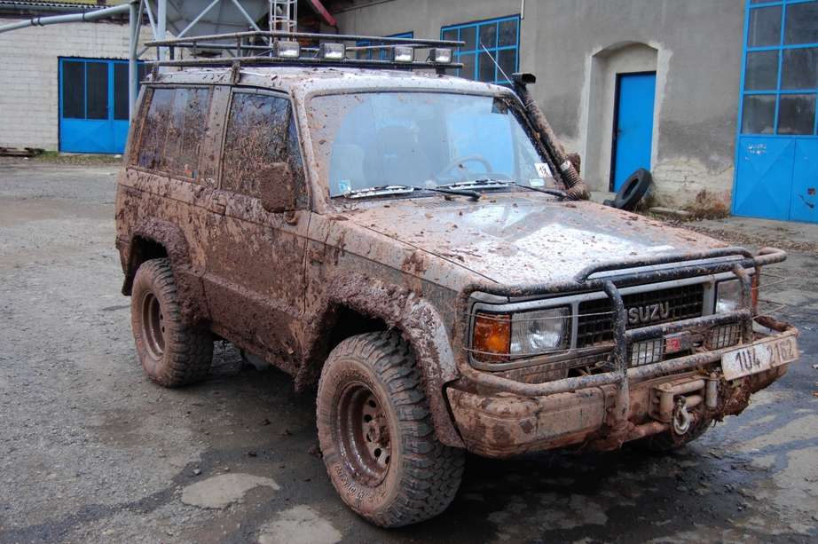 Isuzu Trooper