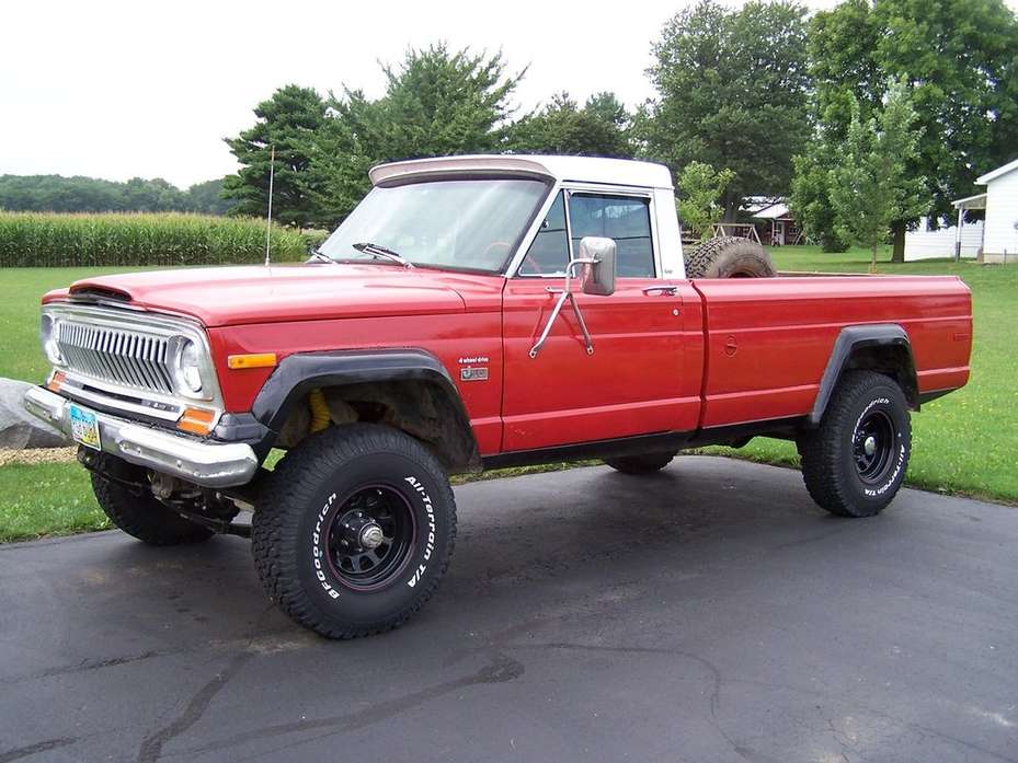 Jeep J10 #9923185