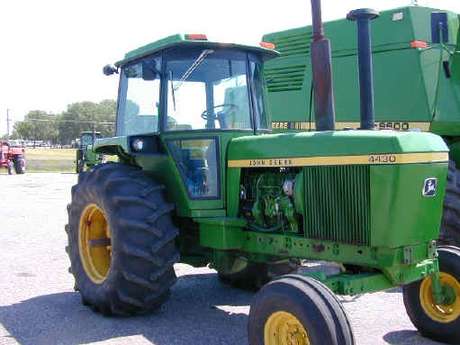 John Deere Tractor #9415636