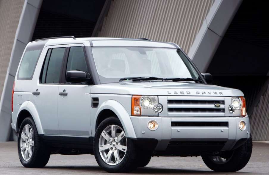 Land-Rover Discovery 3 #9739061
