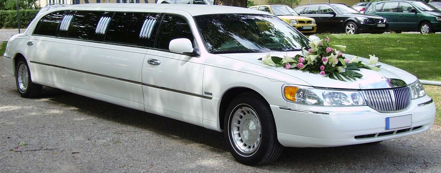 Lincoln Limousine #8858301