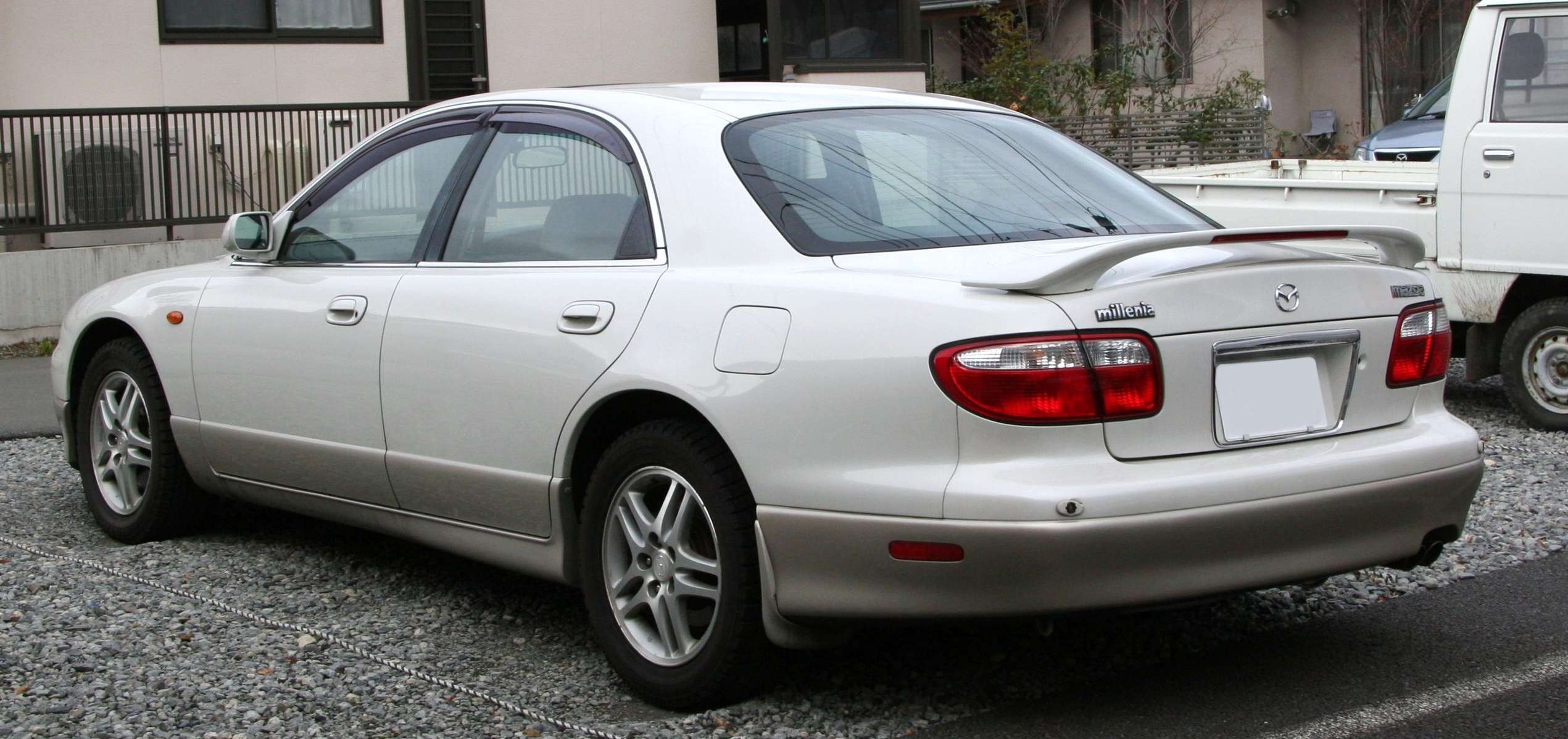 Mazda Millenia #7138834