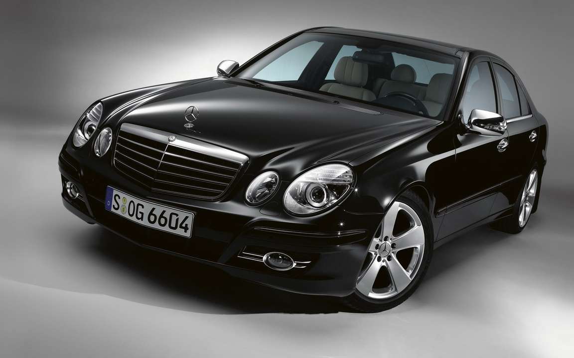 Mercedes-Benz E-Klasse #7434394