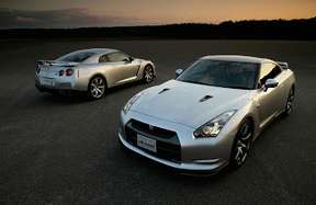 Nissan GT-R #7370970