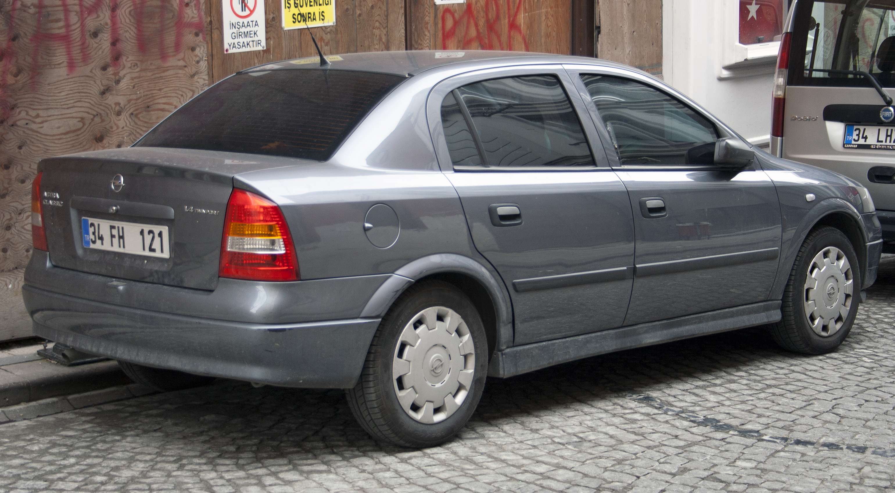 Opel Astra Classic #8443932