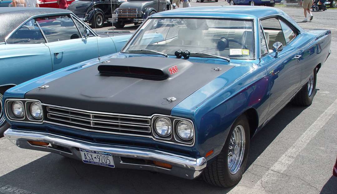 Plymouth Road Runner #9752143