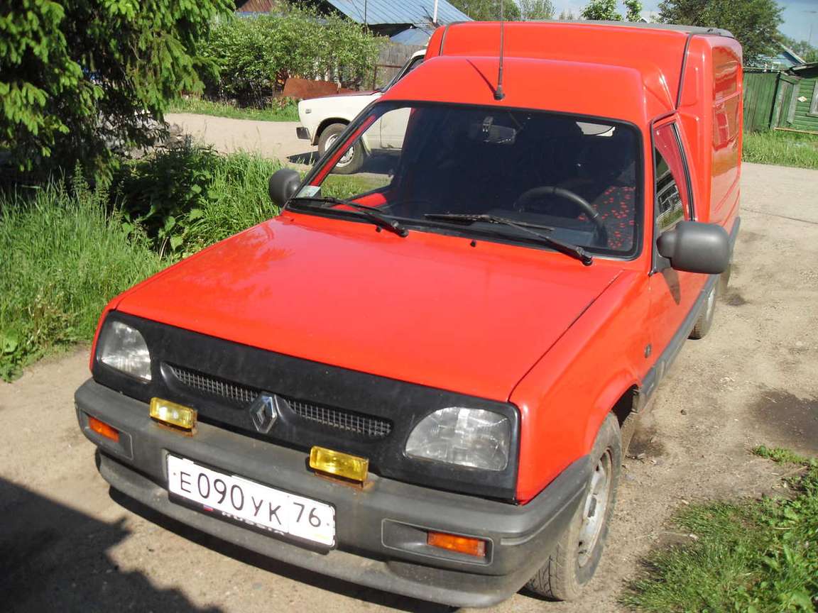 Renault Rapid #9615835