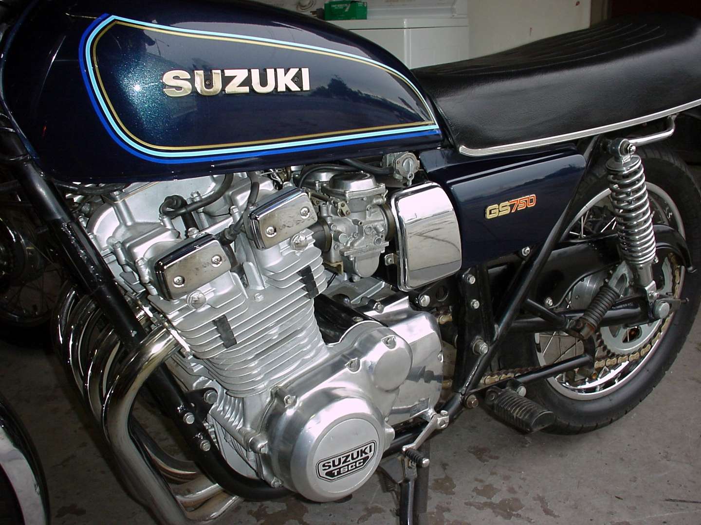 Suzuki GS 750 #9271993