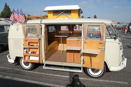 Volkswagen Camper #8851393