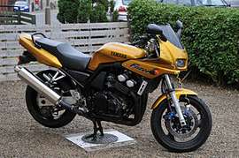 Yamaha FZS 600 Fazer #9303399