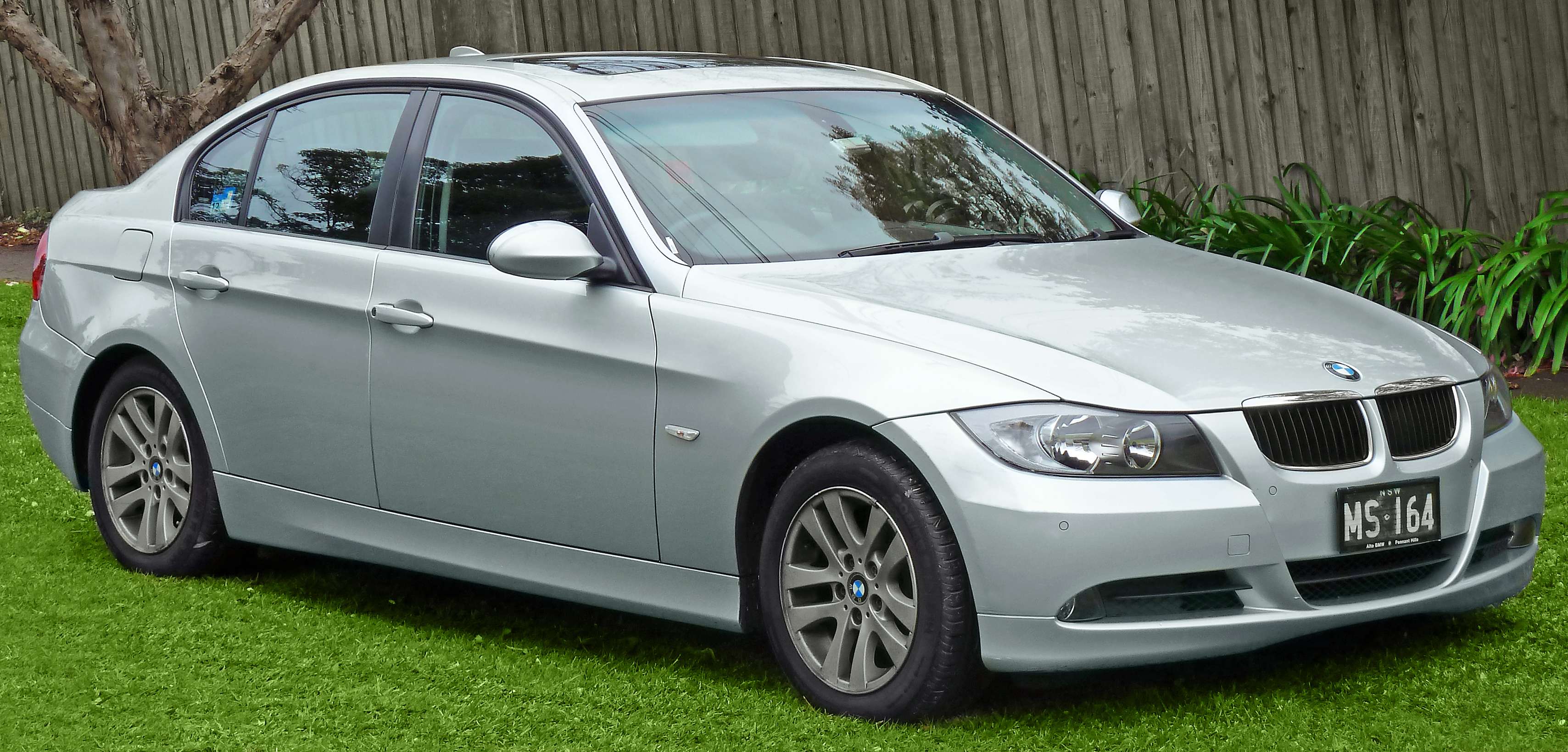 2005 bmw 3 series reviews