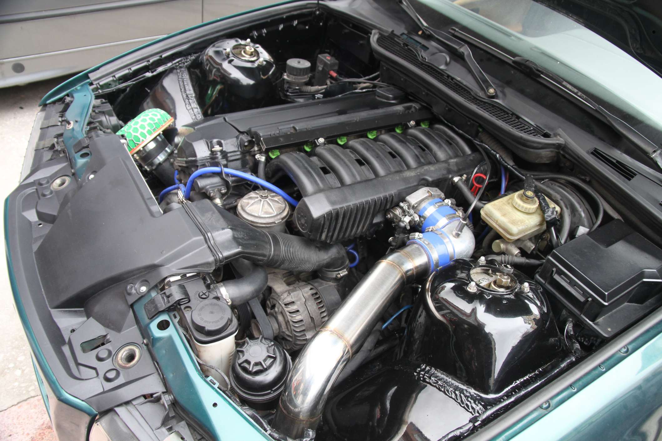 325i bmw turbo