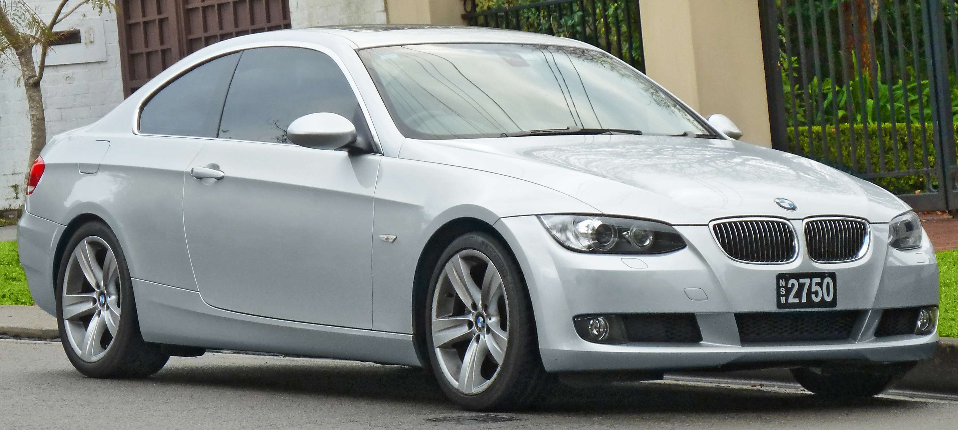 2006 bmw 325 coupe